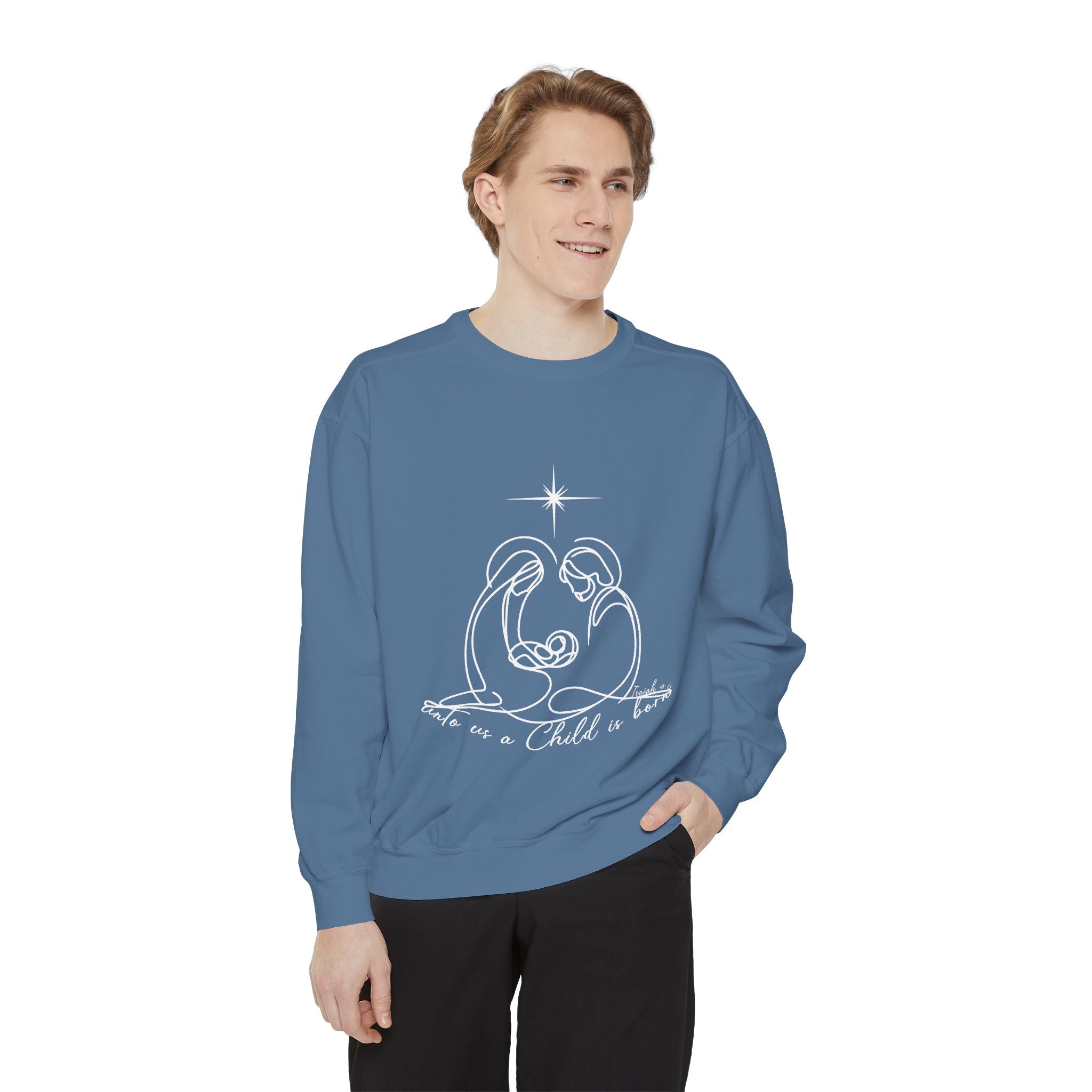 Cozy Unisex Garment-Dyed Sweatshirt for Casual Everyday Wear