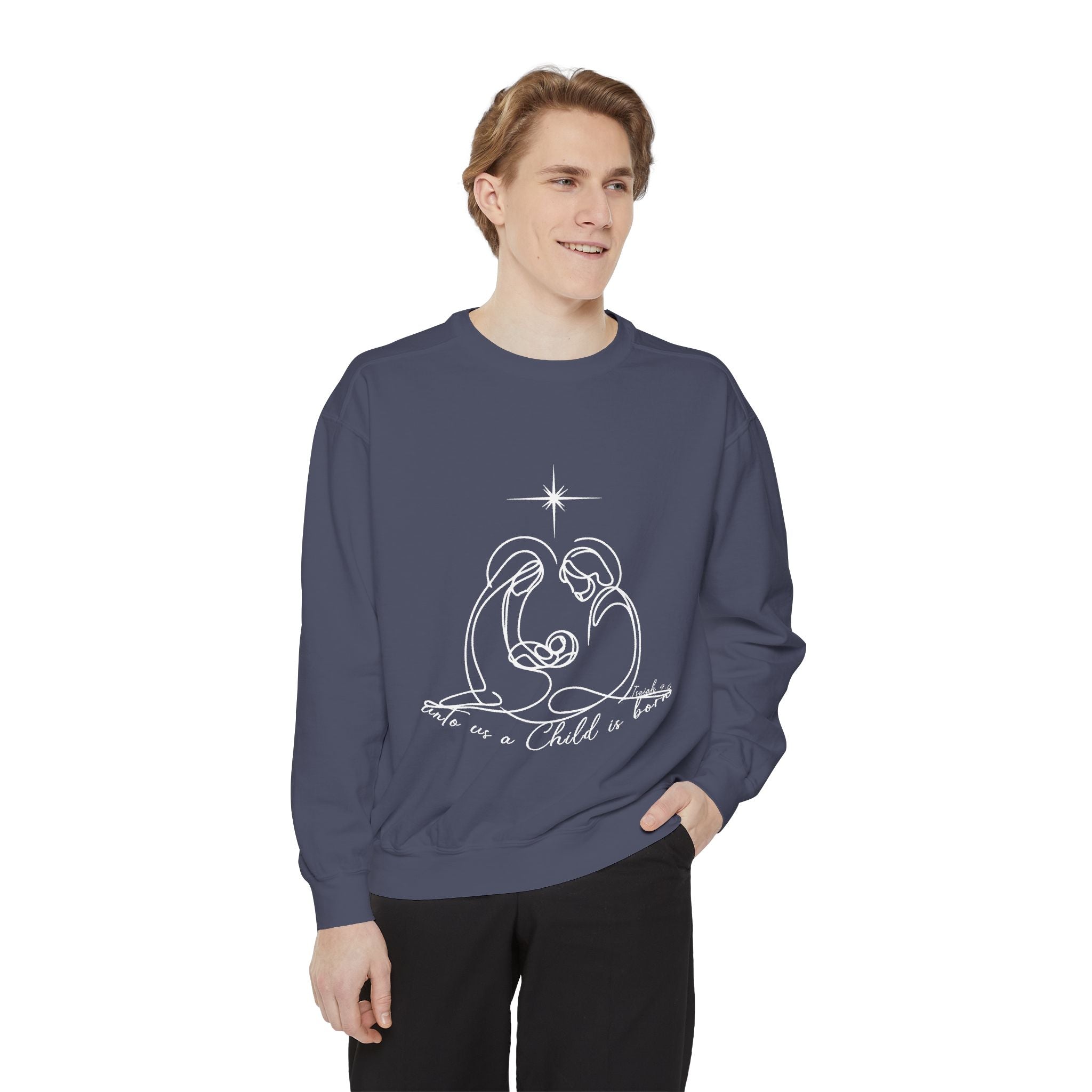 Cozy Unisex Garment-Dyed Sweatshirt for Casual Everyday Wear