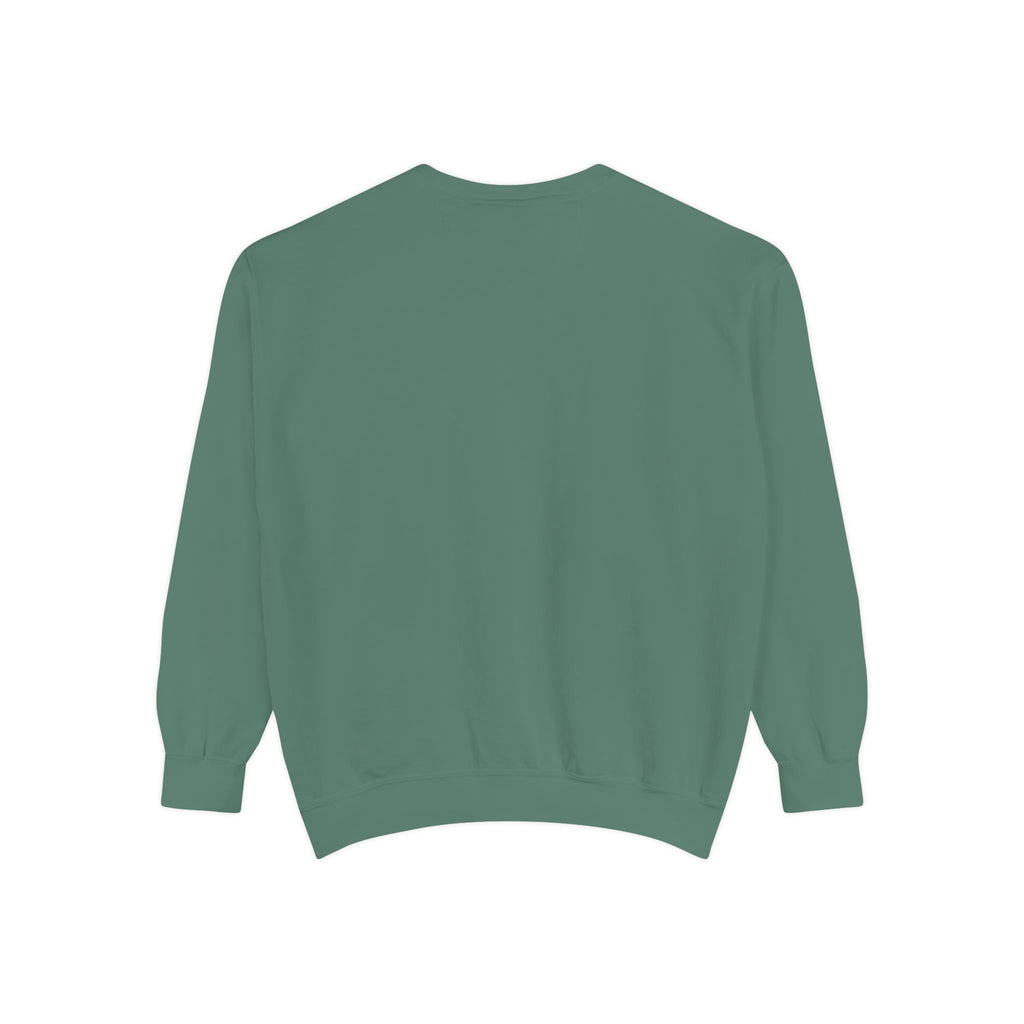 Cozy Unisex Garment-Dyed Sweatshirt for Casual Everyday Wear
