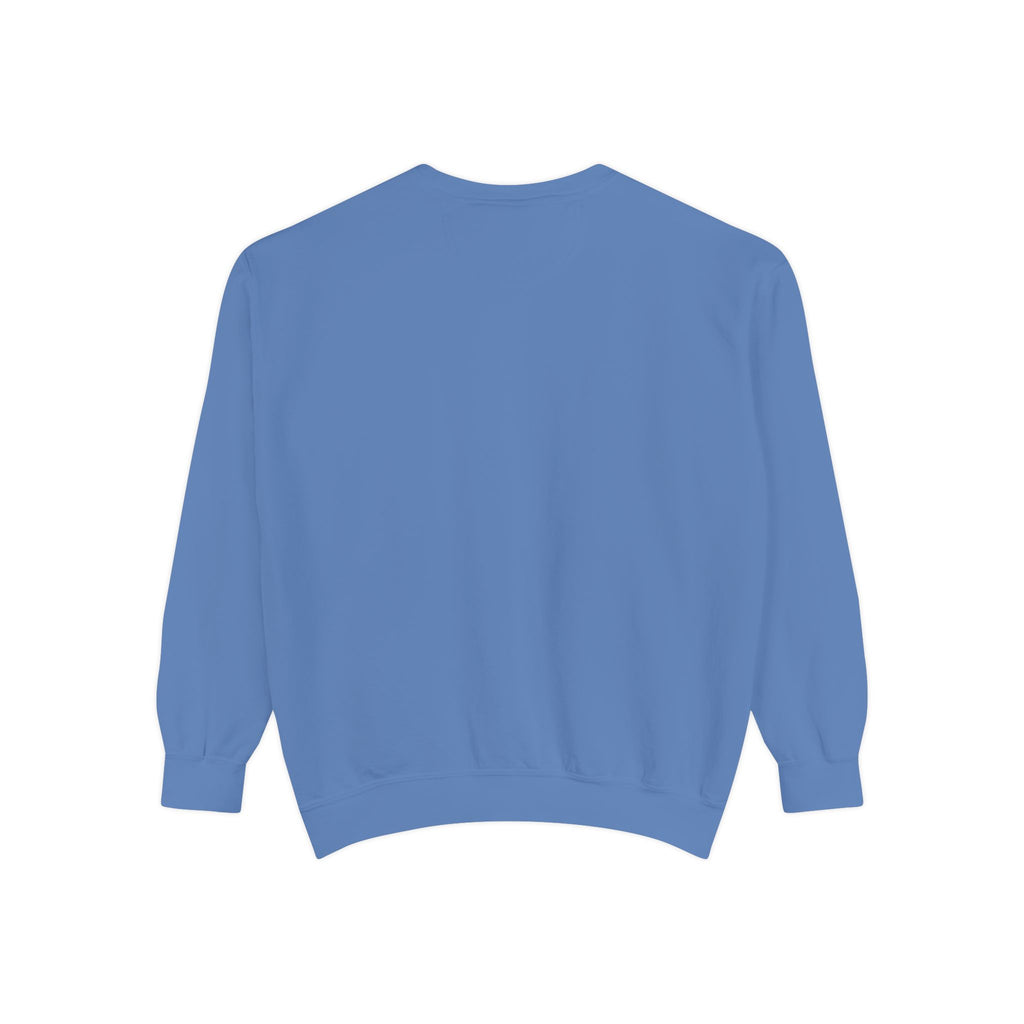 Cozy Unisex Garment-Dyed Sweatshirt for Casual Everyday Wear