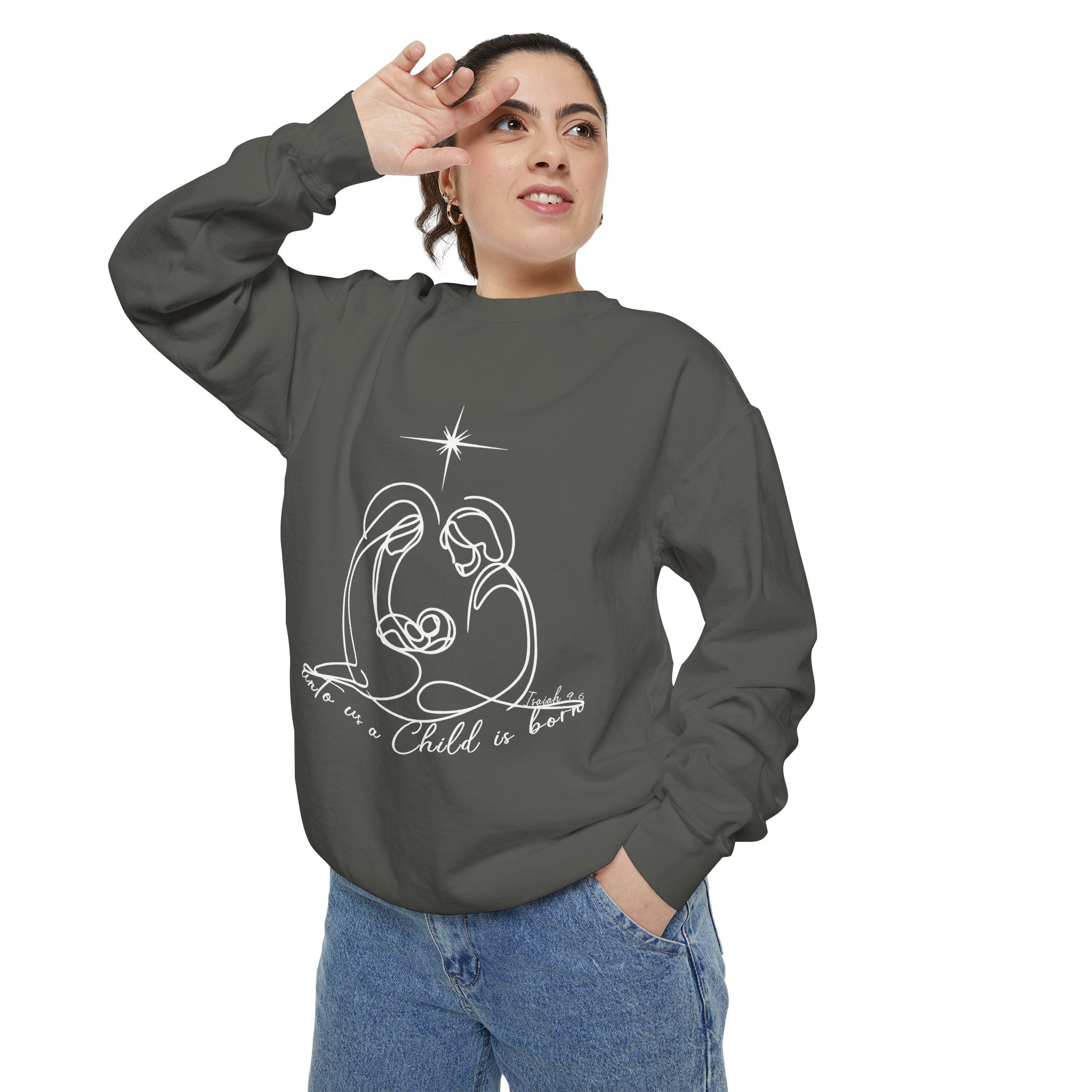 Cozy Unisex Garment-Dyed Sweatshirt for Casual Everyday Wear