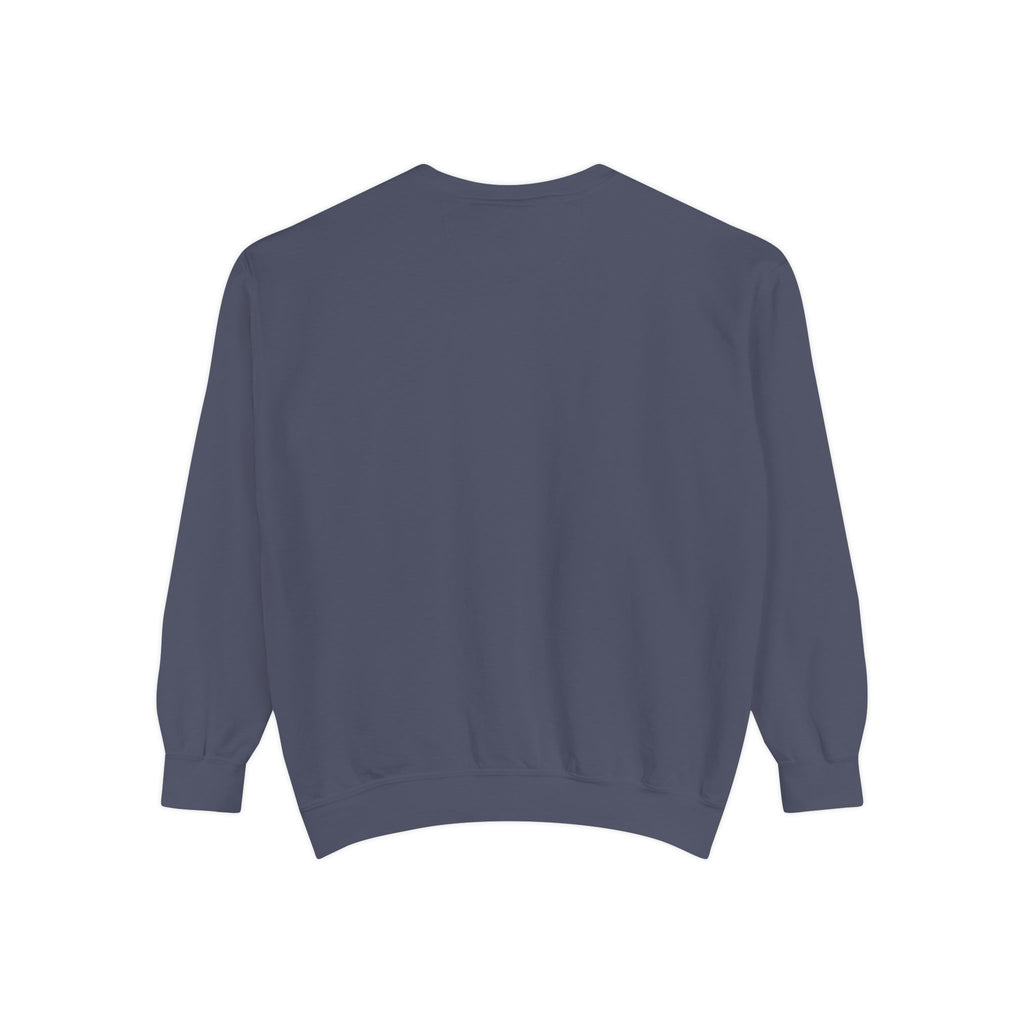 Cozy Unisex Garment-Dyed Sweatshirt for Casual Everyday Wear