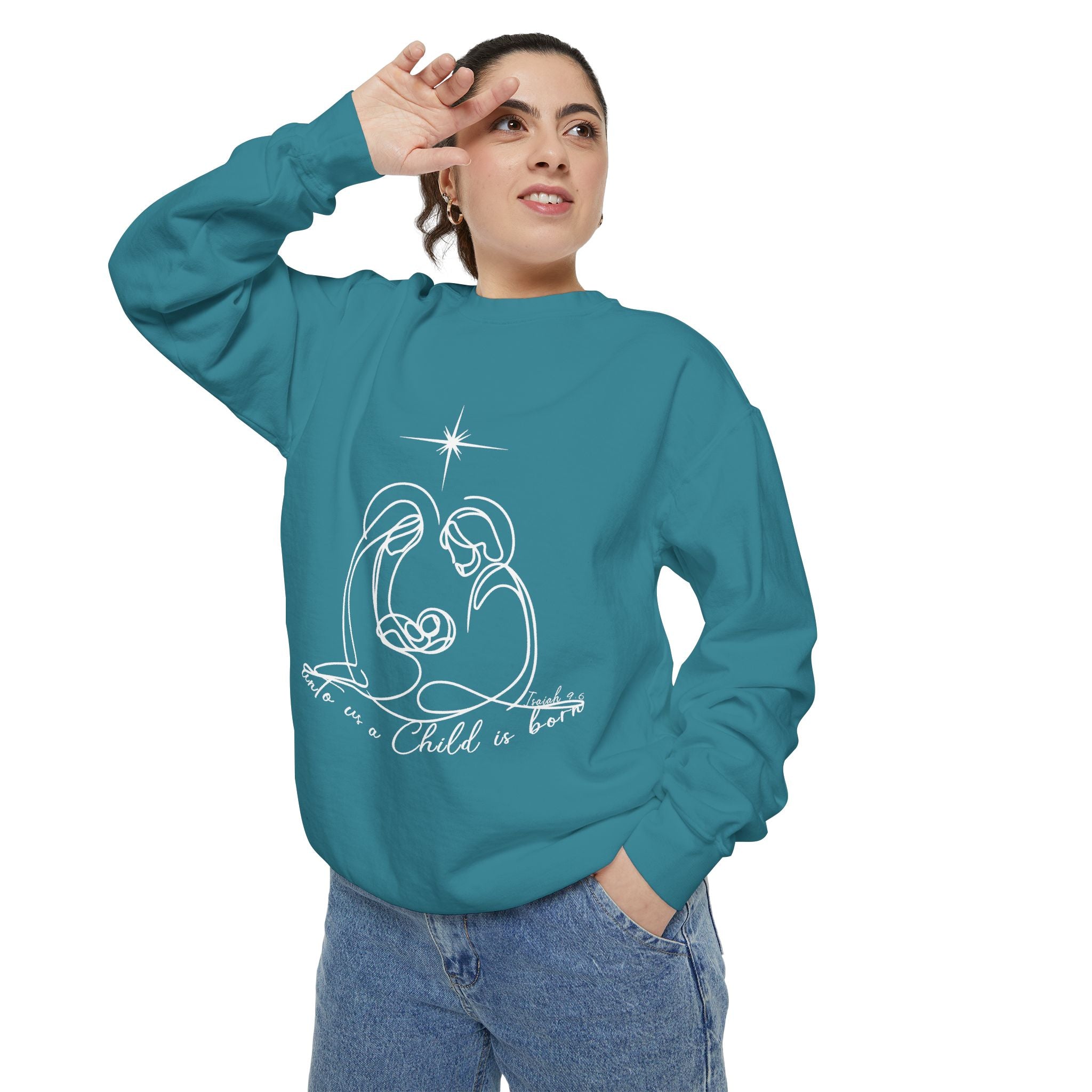 Cozy Unisex Garment-Dyed Sweatshirt for Casual Everyday Wear