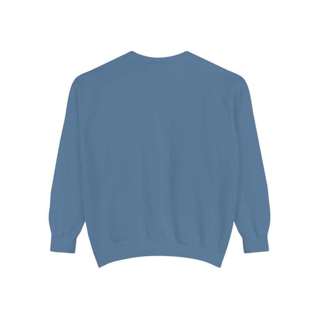 Cozy Unisex Garment-Dyed Sweatshirt for Casual Everyday Wear